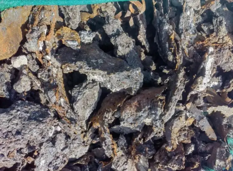 Испытания по глубокому извлечению и улучшению качества компонентов железа из доменного шлака